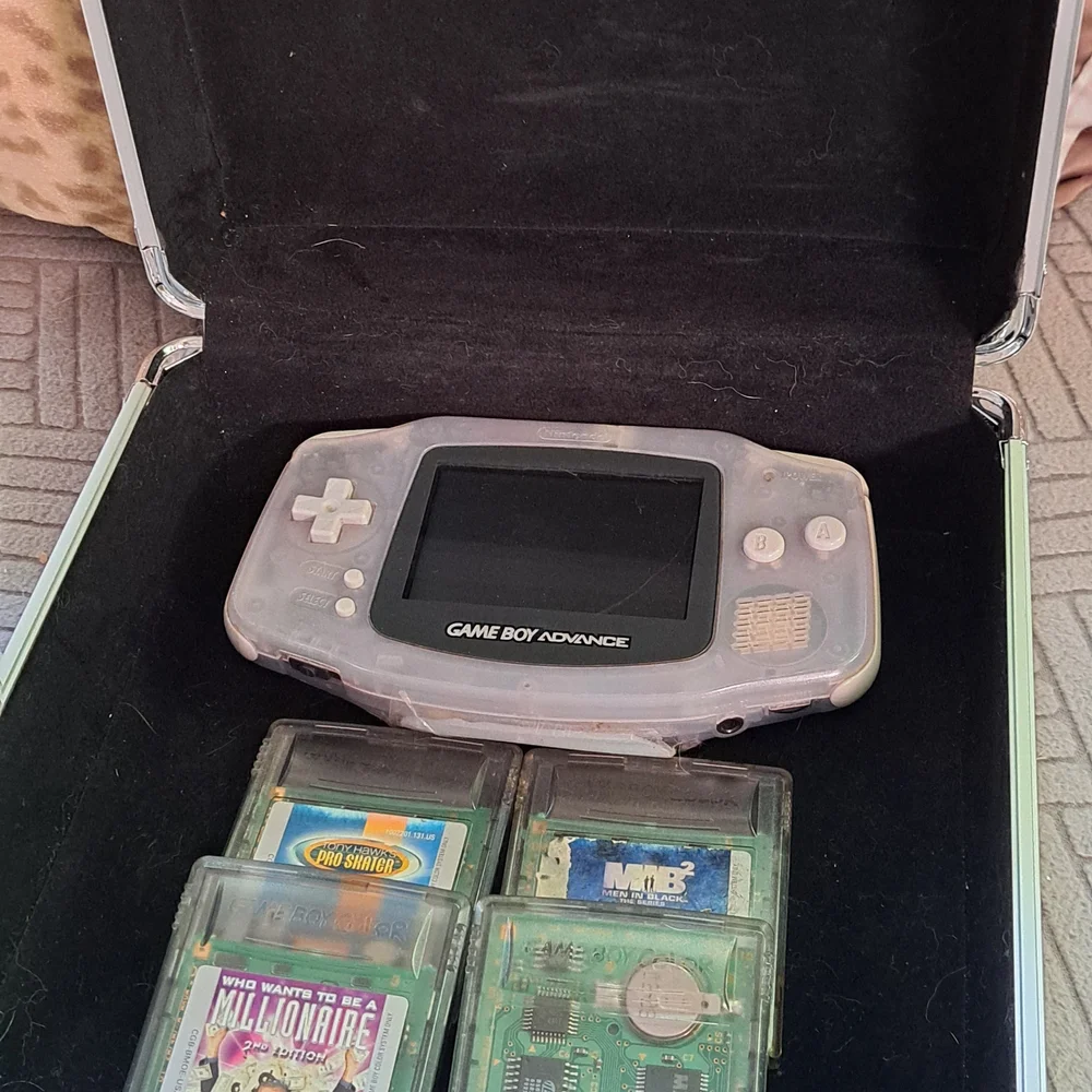 Nintendo Game Boy Advance - Gray
